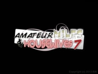 Amateur MILFs &amp; Housewives #7 - Scène1 - 1