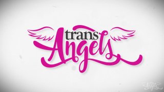 Angels In Uniform - Cena4 - 1