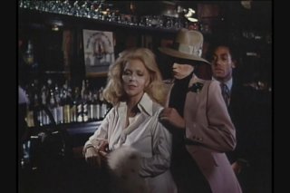 Jennifer Welles "The Mature Lover" - Scena5 - 1