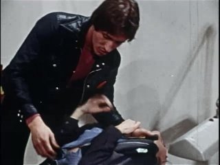 Lady Traffic Cop - Remastered Grindhouse Edition - Escena2 - 2