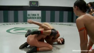 Ultimate Surrender #37 - Tag Team: The Dragons  vs. The Ninjas - Escena3 - 3