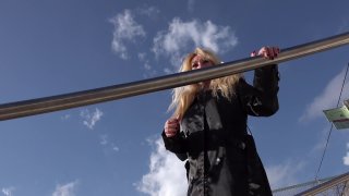 Stick It Up, Stud! - Escena2 - 1