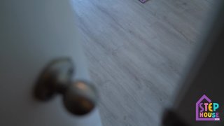 Slutty Step Sisters Fuck In POV - Scena2 - 3