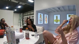 The Lobby Season 5 Episode 2: Love - Scène2 - 2