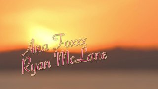 Fan Favorite: Ana Foxxx - Scène4 - 1