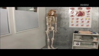 Frauenklinik St. Olli - Traktiert Mit Schwanz &amp; Spekulum - Escena2 - 1
