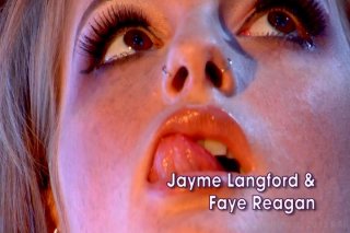 Lesbian Spotlight: Jayme Langford - Scène3 - 1