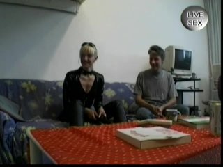 Niedliche Blondchen (Cute Blonde) - Scene3 - 2