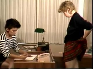 American Spanking Classics #4 - Spanked On Arrival &amp; Strap For Jamie - Szene2 - 5
