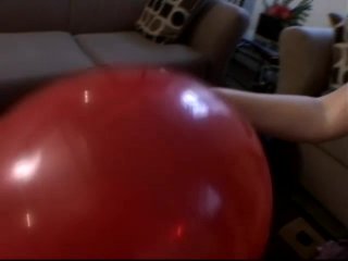 MILF Balloons - Szene2 - 1