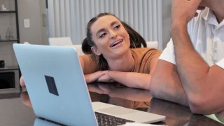 Young, Fun &amp; Full of Cum 9 - Escena3 - 2