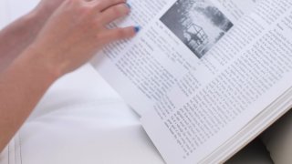 Premium Teen Pussy Part 1 - Scène1 - 1