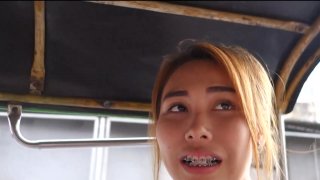 Tuk Tuk Patrol Pickup Vol. #16 - Szene2 - 2