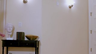 Young Horny Masseuses - Scena1 - 1