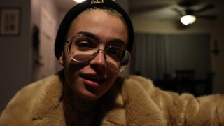 Nikki Hearts &amp; Raven Leigh&#39;s Real Fucking Lesbians: Under Our Roof - Scena1 - 1