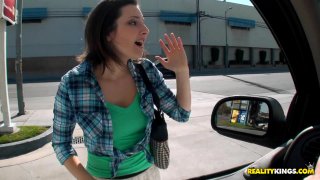 Street Blowjobs Vol. 19 - Escena4 - 1