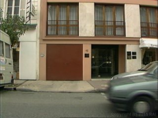 Young and Rich Sluts (Du boudoir au trottoir) - Escena7 - 5