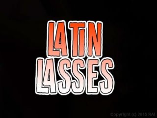 Latin Lasses - Scena1 - 1