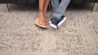 Busty Mature Cucks - Escena1 - 1