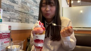 A Very Sensitive Girl Who Can&#39;t Hide Her Arousal - Cena1 - 2