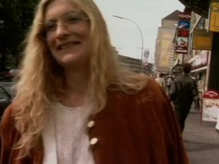 Angelabert Abgeschleppt - Auf Der Strasse Abgefangen - Scène11 - 2