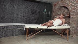 Hot MILF 26 - Scène2 - 1