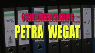 Petra Wegat- Raus aus den Klamotten 2 - Scene1 - 1