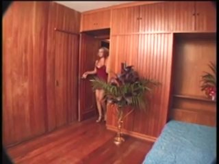 She-Male Turists In Rio - Scene4 - 1