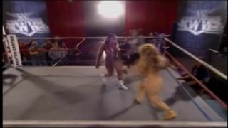 Carmen Electra&#39;s Naked Women&#39;s Wrestling League: Operation Naked Storm - Scena6 - 4