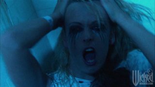 Tormenting Her - Scena4 - 6