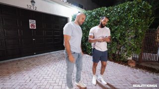 Reckless in Miami 4 - Cena4 - 6