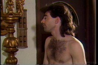 Laid In The USA - Escena2 - 6
