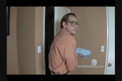 Captura de 'Barefoot Confidential 67' nº 2
