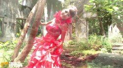 'Reiko Red Dress GangBang' screenshot nº 3