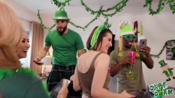 'Dare Dorm #38' screenshot nº 99