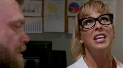 Captura de 'Divine Bitches - Executive Discipline: Cherie DeVille Humiliates Her Boss Mike Panic' nº 19