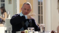 Captura de 'Something You Can't Refuse' nº 123