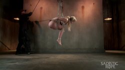 Captura de 'Sadistic Rope - California Girl Gets Destroyed by Intense Bondage' nº 72