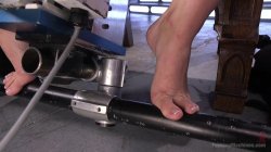 'Fucking Machines - Dani Is Machine Fucked Into Squirting Orgasms' screenshot nº 101
