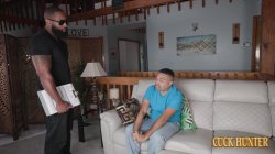 Captura de 'Cuckold husband watches interracial action with bbc wife' nº 15