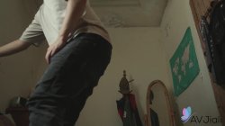Captura de 'Man Returns Home To Fuck His Highschool Crush' nº 20