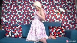 'New Girl Izzi Impresses Us With Anal' screenshot nº 15