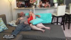 Captura de 'Cheating With My StepSister Danni Jones' nº 47