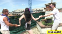 Captura de 'Britney Dutch Skips Music Festival For Monster Cock Threesome' nº 15