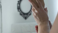 Captura de 'Hottie Receives Erotic Massage & Gets Ass Fucked' nº 25