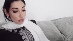 Captura de 'Four Girls Dressed in Pakistani Clothing Are Having Sex' nº 13