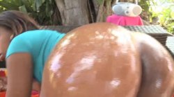'Round and Brown Vol. 14' screenshot nº 90