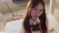 Captura de 'Glasses In Uniform - The Perfect Match!' nº 72