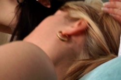 Captura de 'Girls Playing With Girls' nº 14
