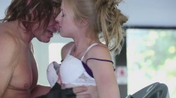 Captura de 'Neighborly Love' nº 44